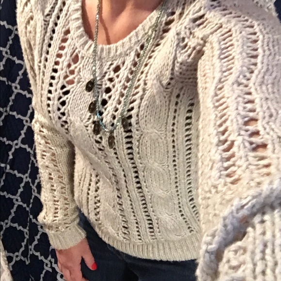 Abercrombie and Fitch knit sweater - Picture 1 of 3